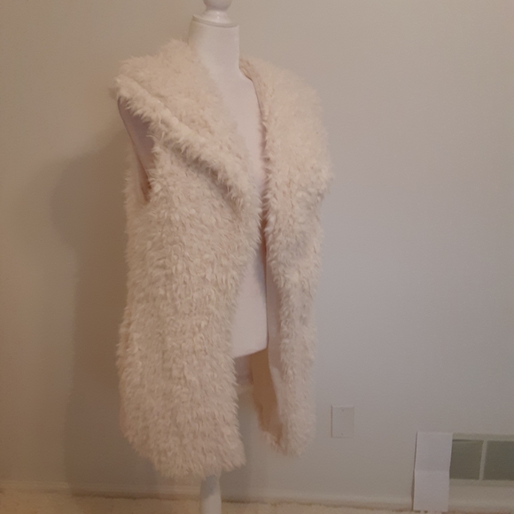 Me Jane Jackets & Blazers - ME JANE LONG FAUX FUR VEST